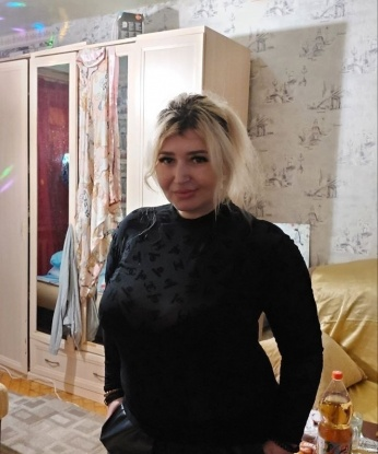 Позволь себе окунуться в мир интимных наслаждений со мной. У меня есть все, чтобы сделать твои фантазии реальностью - соблазнительные губки, стройная фигура и изысканный вкус. Оказываю широкий спектр услуг, от классического секса до экзотического массажа. Уверяю, что время проведенное со мной станет незабываемым и полным удовольствия. Мне доверяют и желают повторить сексуальные приключения, так что заходи на мою страничку, посмотри фото и отзывы. Жду тебя, милый! 😉🔥 Лариса